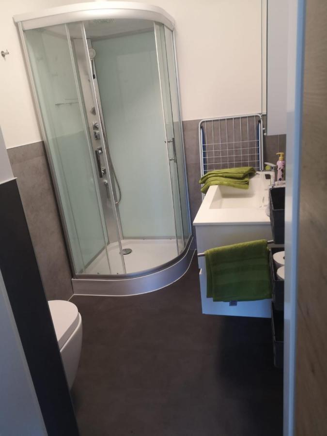 Homew4 - Rosen Apartment Hoheneich Bagian luar foto