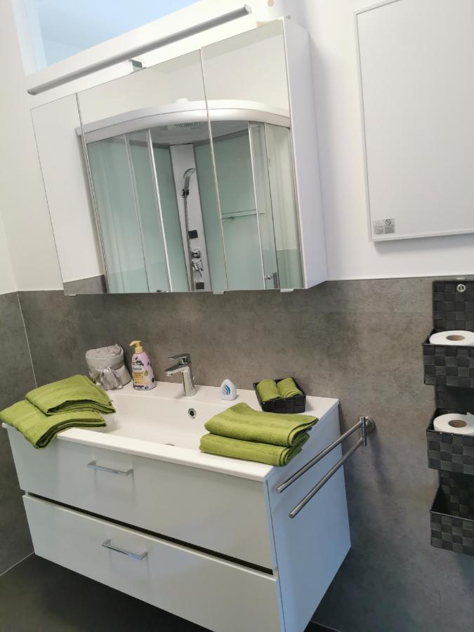 Homew4 - Rosen Apartment Hoheneich Bagian luar foto